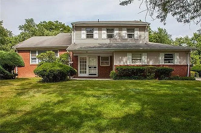 12 Ventnor Dr photo 1