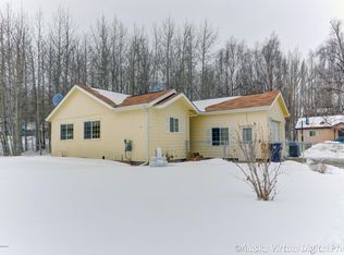 211 E Dolphin Ave, Palmer, AK 99645