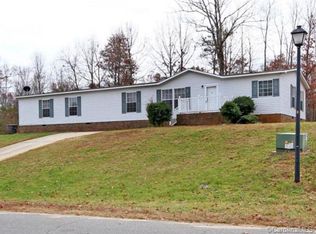 344 Forest Hollow Dr, Statesville, NC 28677