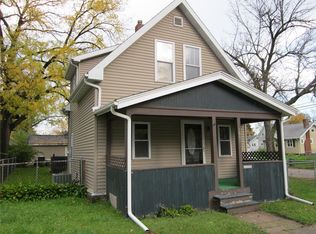 1001 9th St NW, Cedar Rapids, IA 52405