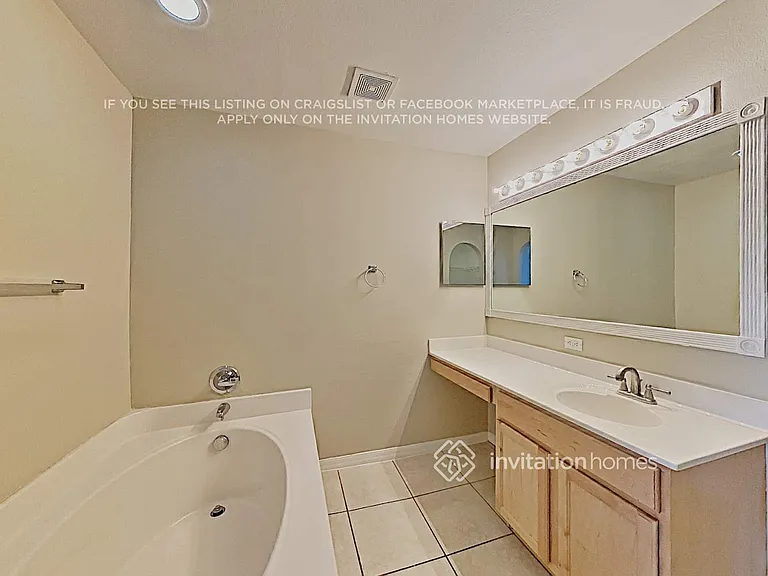 1701 Alhambra Crest Dr — Photo 15