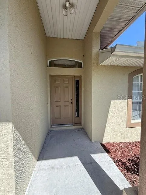 3 bed, 2.0 bath, 1581 sqft, $2,595 — Photo 3