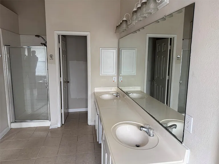 2511 Pine Shadows Dr — Photo 12