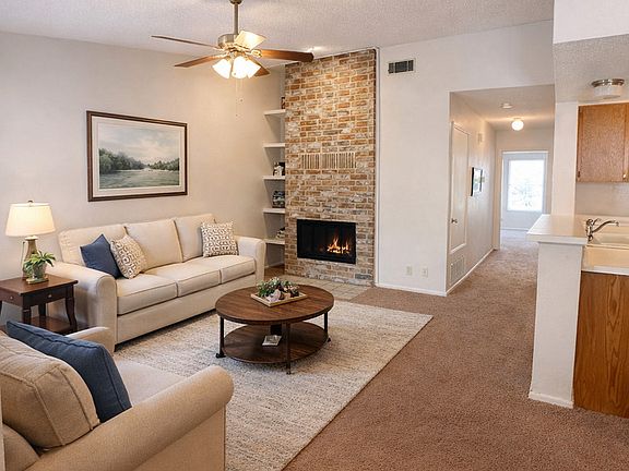 2nd image of 62 Oak Villa Rd #F2