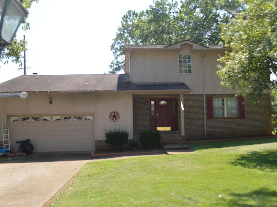 1st image of 1400 Caramel Cir