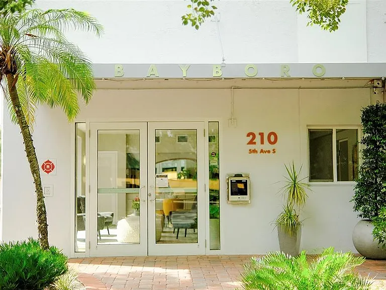 210 5th Ave S #209 — Photo 1