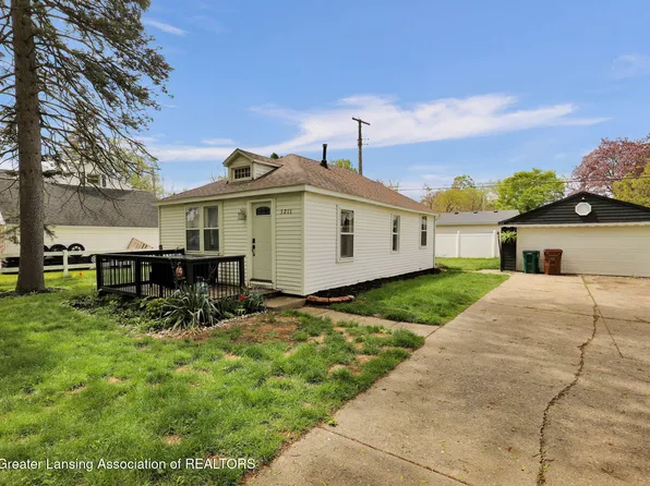 3211 Westmont Ave, Lansing, MI 48906