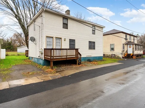 5 East St, Clark Mills, NY 13321