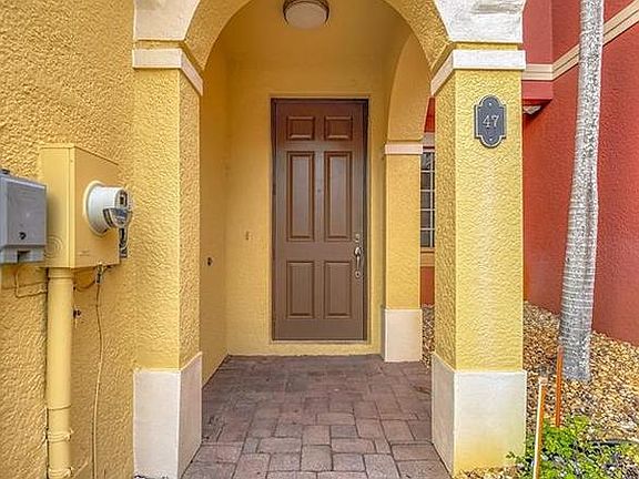 3rd image of 10220 Olivewood Way Unit 47