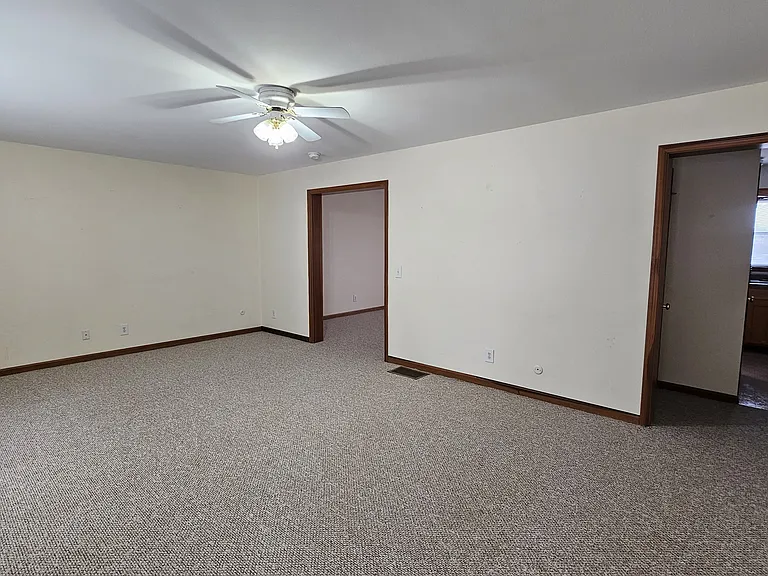 1381 Bergamont St — Photo 13