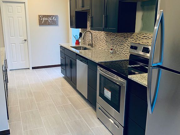 2nd image of 23762 Parkwood Dr