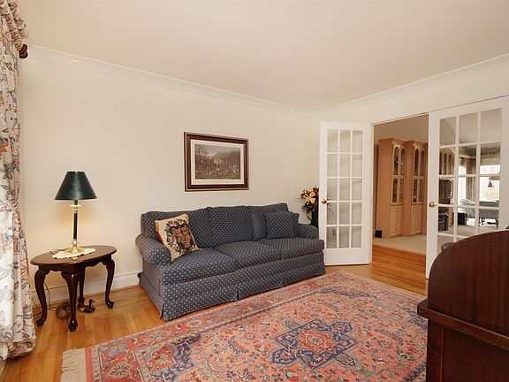 5th image of 6228 Tanglewood Dr