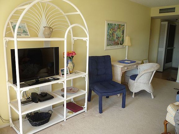 2nd image of 400 Forest Lakes Blvd #12-308