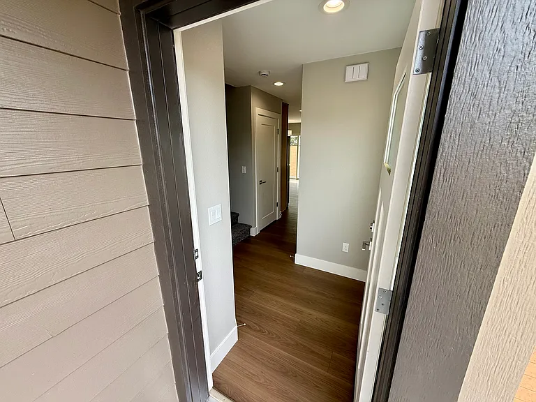 P St — Photo 4
