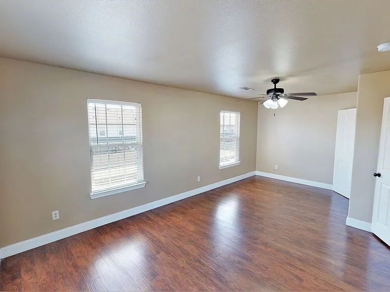 804 Meadowlands Drive — Photo 42