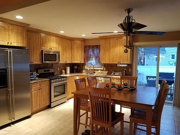 5th image of 120 Wild Ave