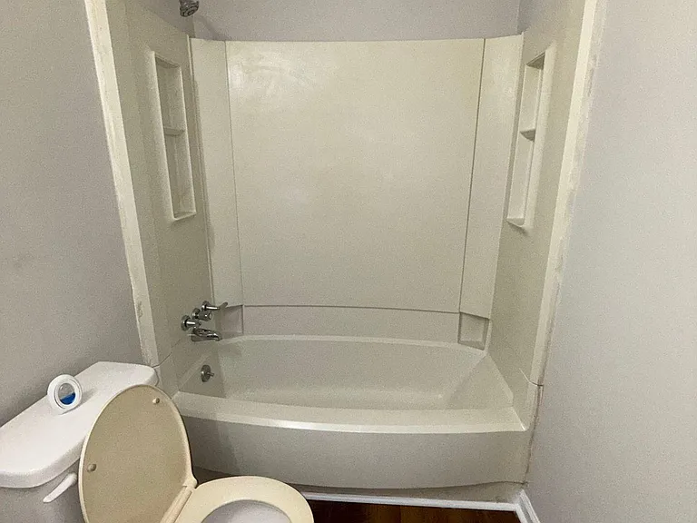152 Dorchester Manor Blvd #A — Photo 16