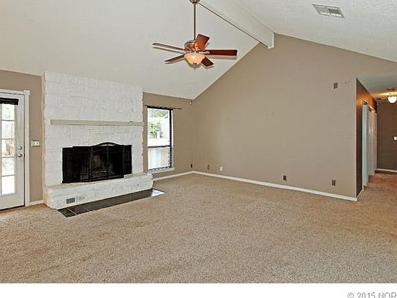 5th image of 4919 S Spruce Dr