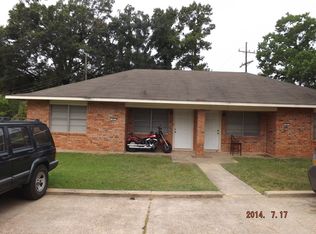 422 Highland Dr, Pineville, LA 71360