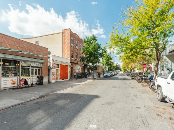 146 North Seventh Street image 25 of 36