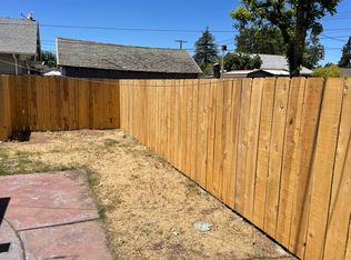 513 E Walnut St, Lodi, CA 95240