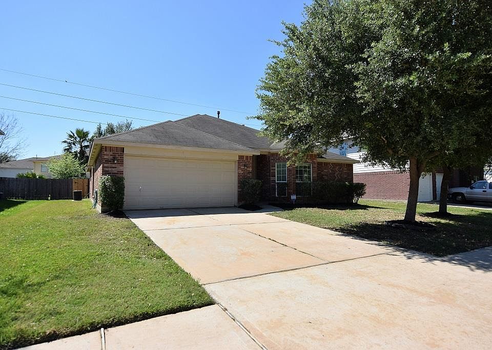 1st image of 3835 Flatwood Dr