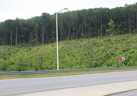 4th image of 1325 Hibriten Dr SE