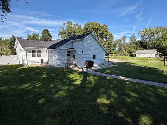 4th image of 3765 Flansburg Rd