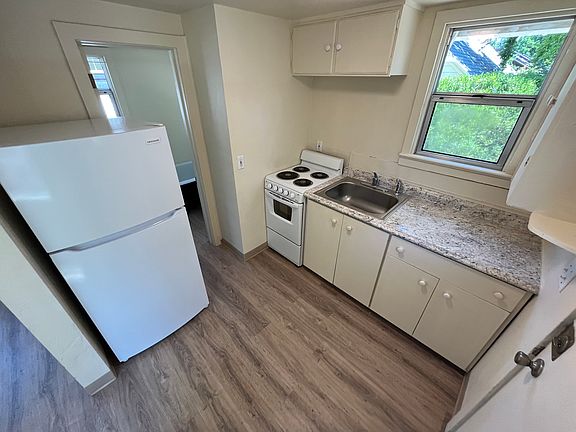 4th image of 65 Morse Ave
