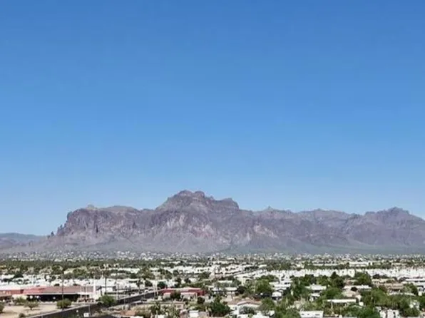 662 N IRONWOOD Drive, Apache Junction, AZ 85120