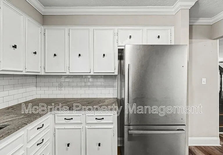 1304 Dominica Dr — Photo 12