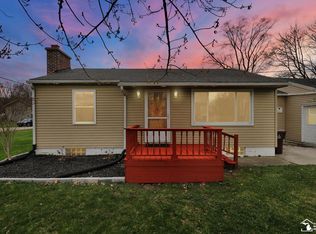 695 N Cedar St, Mason, MI 48854