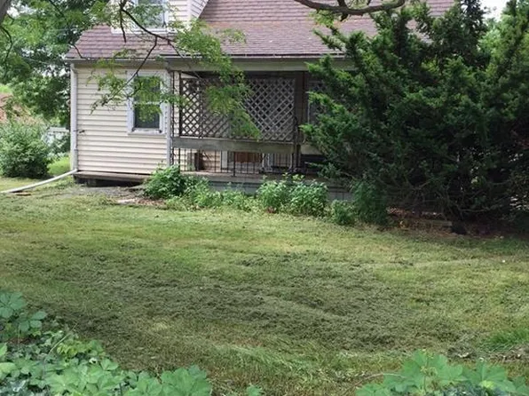 3096 E River Rd, Sheffield Village, OH 44054