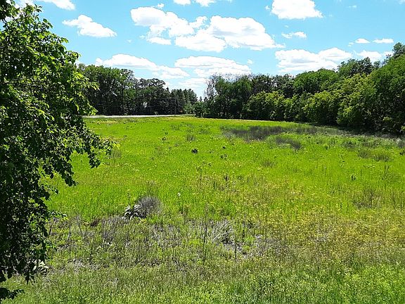 2nd image of 1 Kettle River Blvd NE