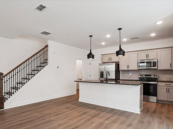 3rd image of 2718 Willowoak Trl #2804