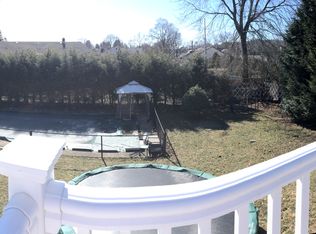 17 Cedar St, Riverdale, NJ 07457