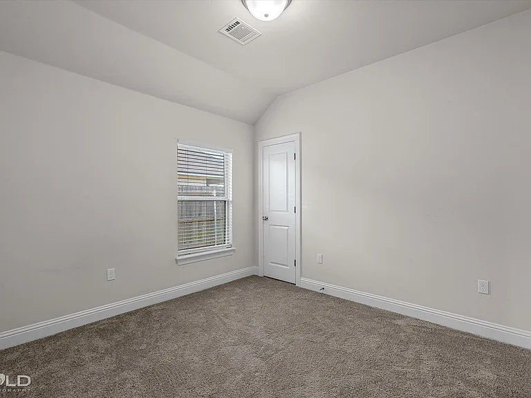257 Sedgewick Ave — Photo 20