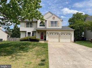 102 Springcress Dr, Delran, NJ 08075