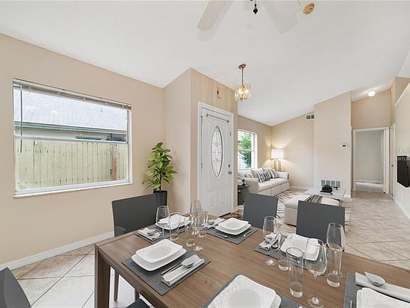 2nd image of 565 Southern Charm Dr