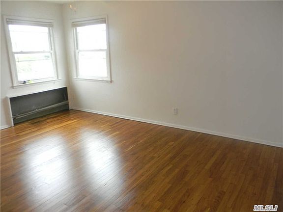 3rd image of 3 Morton Ave