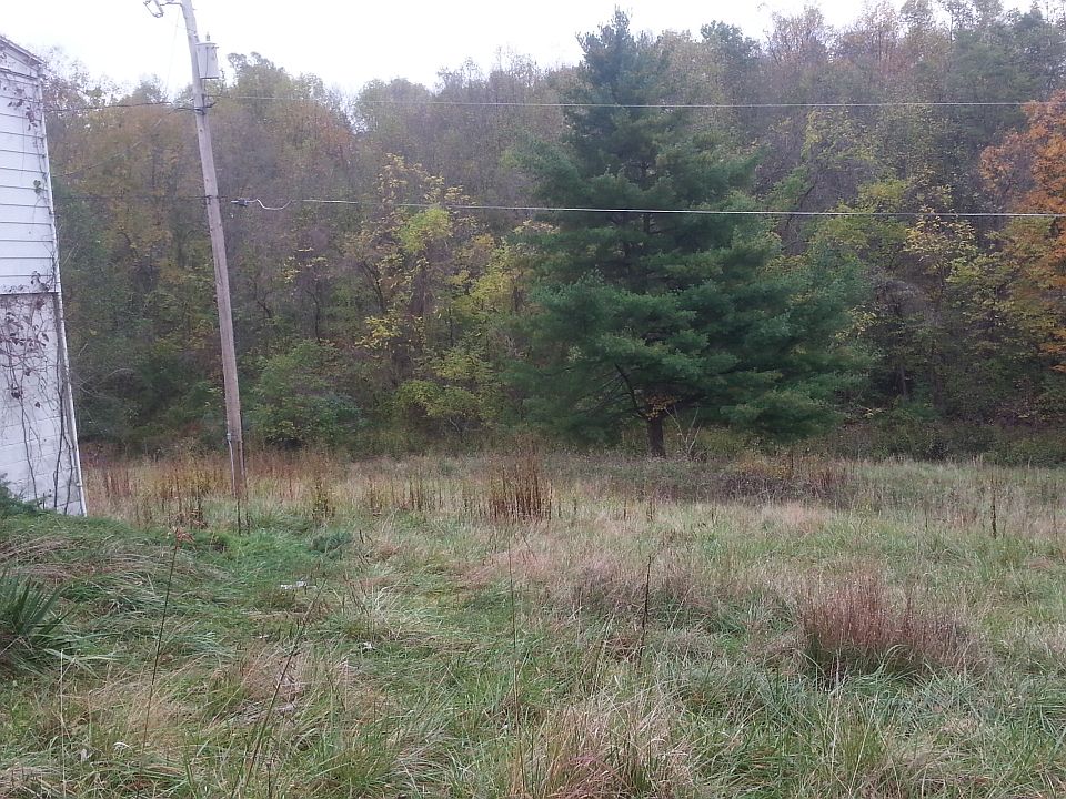 2nd image of 215 Longview Heights Rd