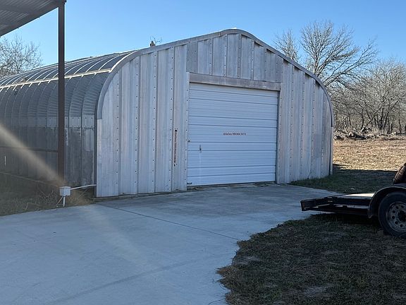 4th image of 149 Oak Hill