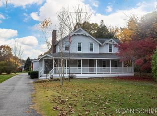 6316 Old Allegan Rd, Saugatuck, MI 49453