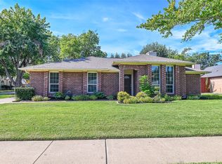 301 Brooks Ln, Coppell, TX 75019