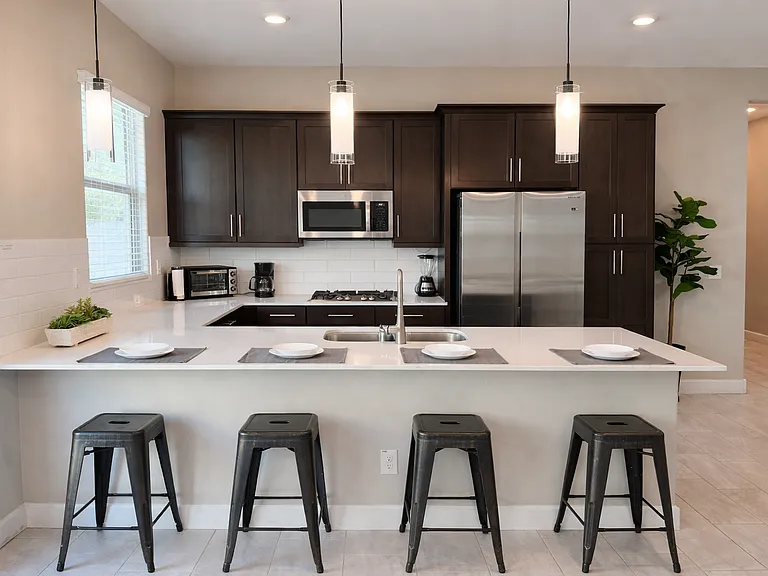 2506 E Pleasant Ln — Photo 19