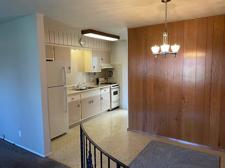 3421 N Indiana Ave #3421 — Photo 4