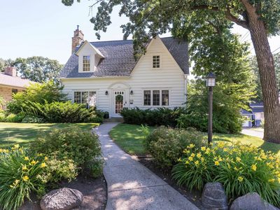 208 N Broadway, Fergus Falls, MN, 56537