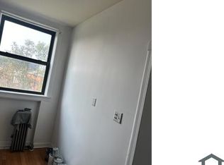 6108 S Ingleside Ave, Chicago, IL 60637