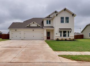 609 Kyle Dr, Tioga, TX 76271