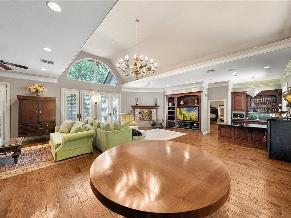 1st image of 45455 Lorenz Ln